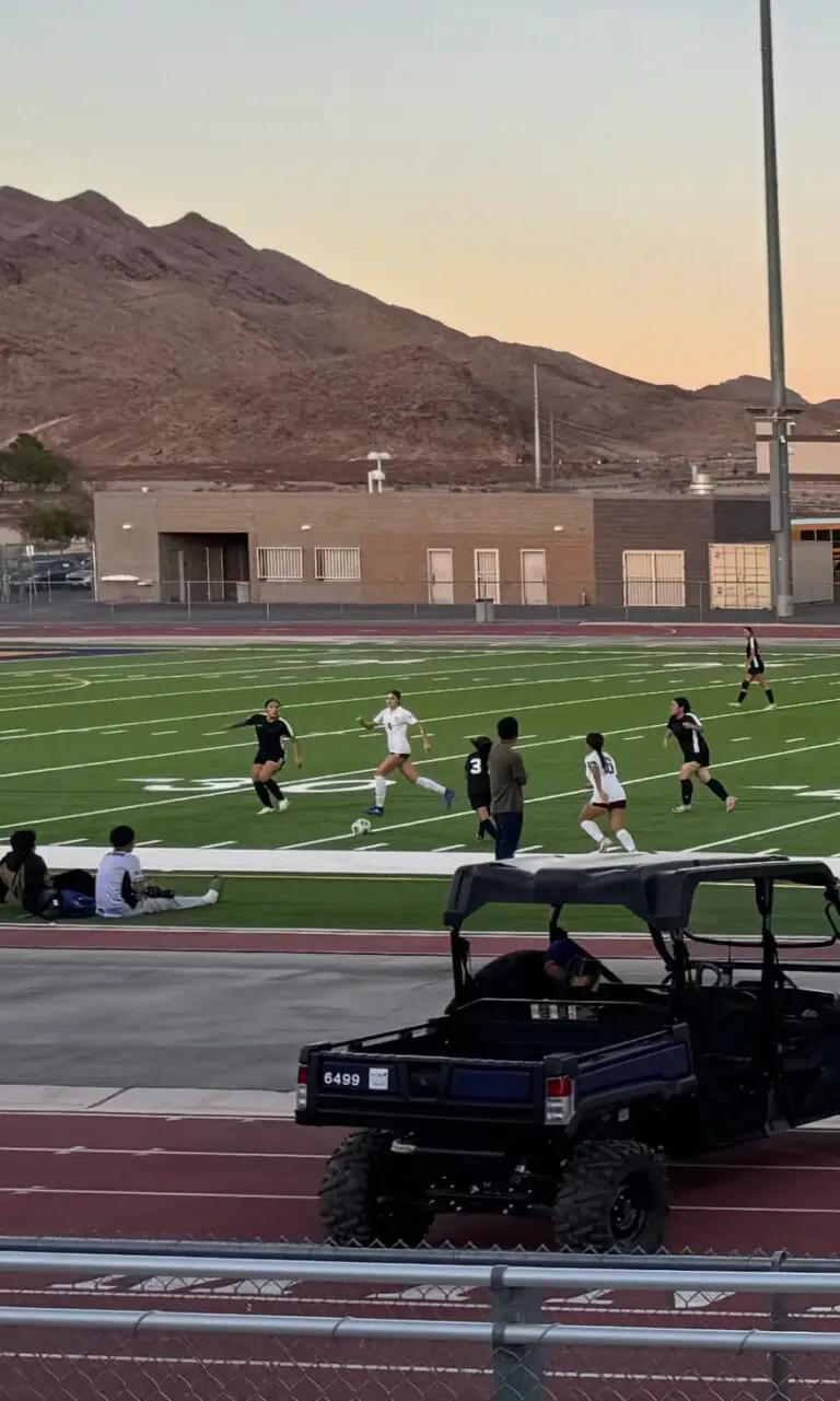 PVHS Girls Soccer Defeats Sunrise Mountain 4-2, JV Ties 1-1