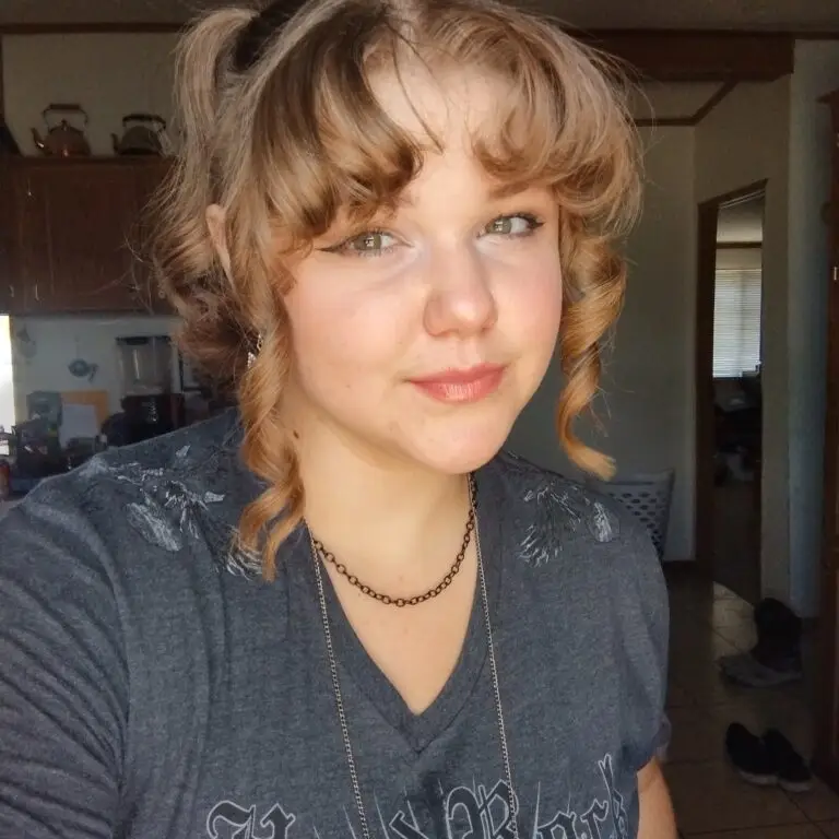 Senior Spotlight: Carlee Barton